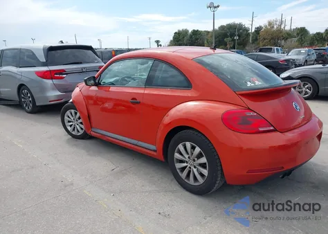 2016 Volkswagen Beetle 1.8T S из США, поврежденный, VIN 3VWF17AT5GM618038